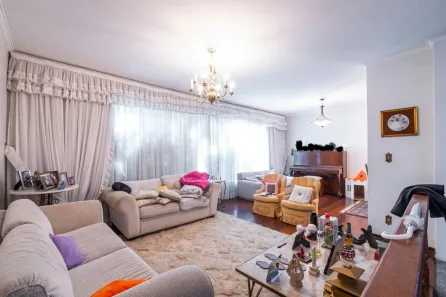 Sobrado com 4 Quartos à venda, 388m² no Bosque da Saúde, São Paulo