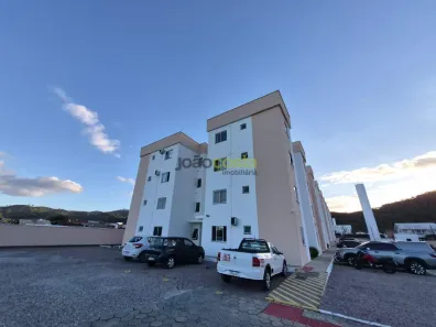 Apartamento com 2 Quartos para alugar, 49m² no São Sebastião, Palhoça