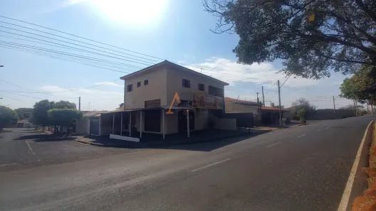 Casa com 3 Quartos à venda, 244m² no Jardim Nunes, São José do Rio Preto