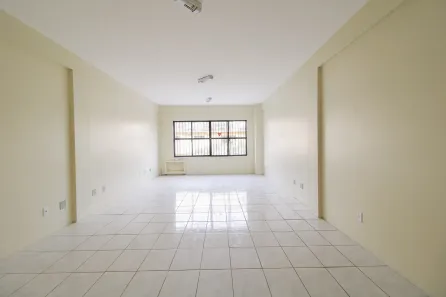 Sala Comercial para alugar, 38m² no Tristeza, Porto Alegre