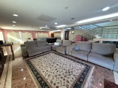 Sobrado com 4 Quartos para alugar, 800m² no Parque Taquaral, Campinas