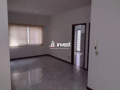 Casa com 3 Quartos para alugar, 176m² no Santa Maria, Uberaba