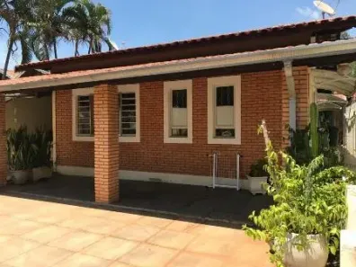 Casa com 3 Quartos à venda, 173m² no Centro, Águas de São Pedro