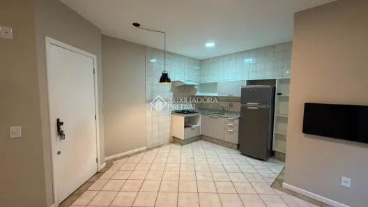 Apartamento com 2 Quartos para alugar, 67m² no Jurerê, Florianópolis