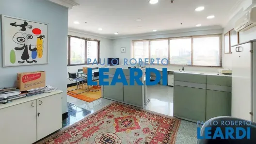 Ponto Comercial à venda, 45m² no Santo Amaro, São Paulo