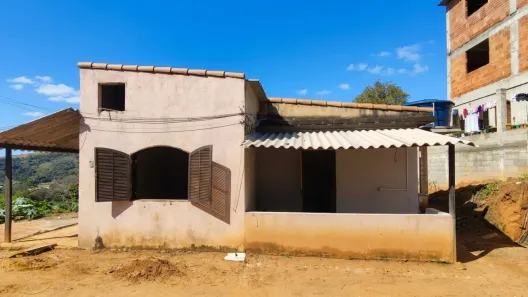 Casa com 4 Quartos à venda, 130m² no Granja Califórnia, Paty do Alferes