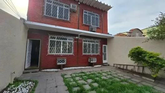Casa com 5 Quartos à venda, 210m² no Olaria, Rio de Janeiro