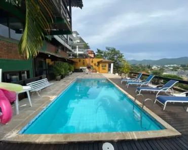 Casa com 4 Quartos à venda, 402m² no Piratininga, Niterói