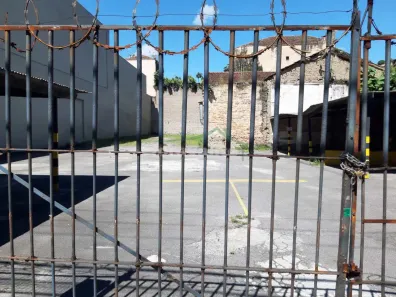 Lote/Terreno à venda, 1100m² no Centro, Santos