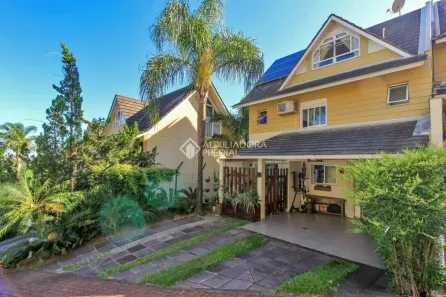 Casa de Condomínio com 3 Quartos à venda, 310m² no Teresópolis, Porto Alegre