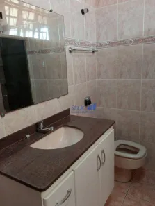 Casa com 3 Quartos para alugar, 240m² no Jardim Florestal, Jundiaí