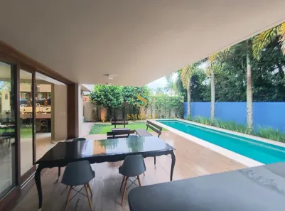 Casa de Condomínio com 5 Quartos à venda, 368m² no Jurerê, Florianópolis