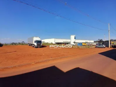 Lote/Terreno à venda, 2570m² no Distrito Industrial, Cravinhos