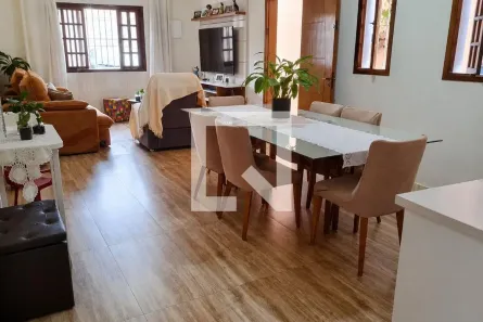 Casa com 3 Quartos à venda, 180m² no Jardim Elvira, Osasco