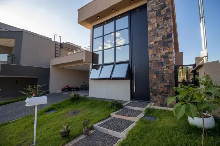 Sobrado com 5 Quartos à venda, 200m² no Jardins Bolonha, Senador Canedo