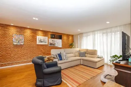 Casa com 3 Quartos à venda, 220m² no Jardim Aeroporto, São Paulo