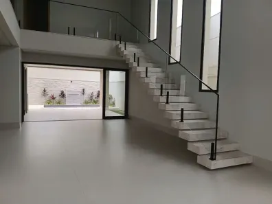 Sobrado com 3 Quartos à venda, 300m² no Jardins Bolonha, Senador Canedo