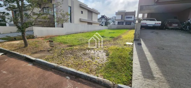 Lote/Terreno à venda, 372m² no Jardim Carvalho, Ponta Grossa