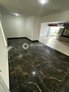 Casa de Condomínio com 3 Quartos à venda, 101m² no Aclimação, Uberlândia