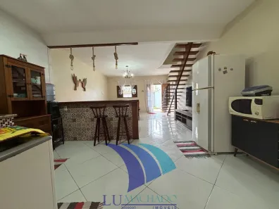 Sobrado com 3 Quartos para alugar, 92m² no Peró, Cabo Frio