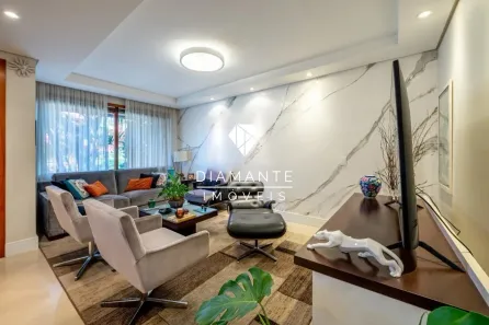 Casa de Condomínio com 3 Quartos à venda, 387m² no Cristal, Porto Alegre