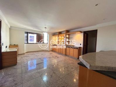 Apartamento com 4 Quartos à venda, 208m² no Fundinho, Uberlândia