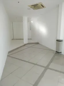 Sala Comercial para alugar, 41m² no Centro, Rio das Ostras