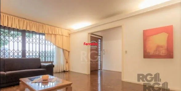 Casa com 4 Quartos à venda, 327m² no Chácara das Pedras, Porto Alegre
