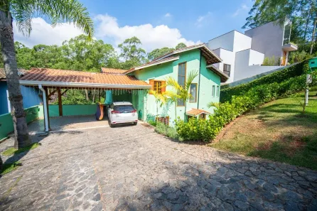 Casa de Condomínio com 3 Quartos à venda, 300m² no Jardim Indaiá, Embu das Artes
