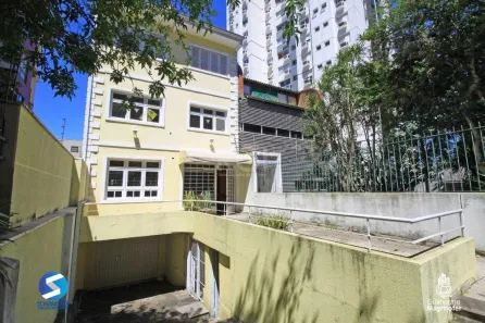 Casa com 3 Quartos à venda, 400m² no Rio Branco, Porto Alegre