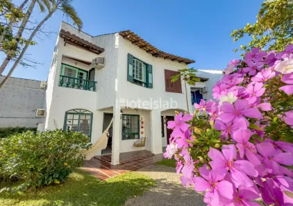 Apartamento com 2 Quartos para alugar, 71m² no Cachoeira do Bom Jesus, Florianópolis