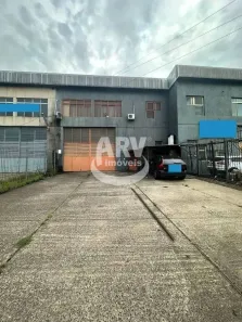 Galpão/Depósito/Armazém para venda ou aluguel, 650m² no Sarandi, Porto Alegre