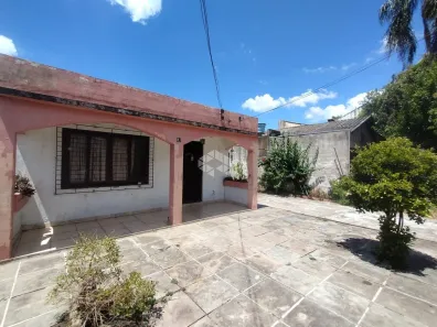 Casa com 2 Quartos à venda, 360m² no Nossa Senhora Medianeira, Santa Maria