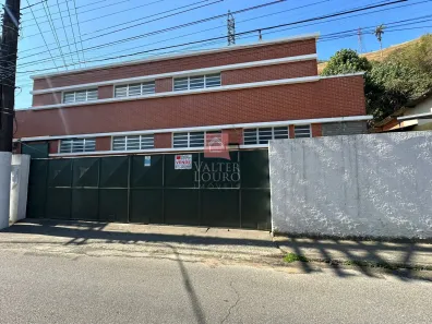 Galpão/Depósito/Armazém com 1 Quarto à venda, 500m² no Itamarati, Petrópolis