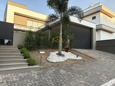 Sobrado com 3 Quartos à venda, 241m² no Jardim Santa Marcelina, Campinas