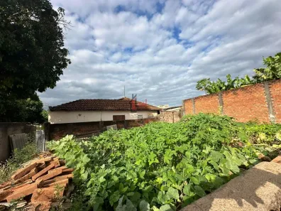 Lote/Terreno à venda, 275m² no Jardim Brasília, Presidente Prudente