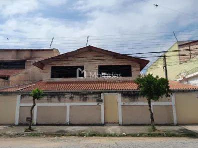 Casa com 4 Quartos à venda, 315m² no Parque Tarcisio Miranda, Campos dos Goytacazes