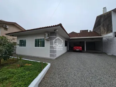 Casa com 4 Quartos à venda, 368m² no Escolinha, Guaramirim
