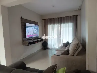 Casa com 3 Quartos à venda, 220m² no Santa Rosa, Uberlândia