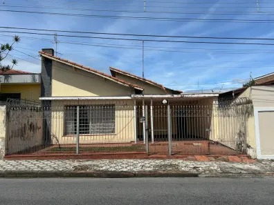 Casa com 3 Quartos à venda, 120m² no Centro, Taubaté