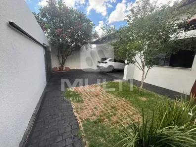 Casa com 3 Quartos para alugar, 291m² no Morada da Colina, Uberlândia