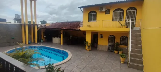Casa com 6 Quartos à venda, 300m² no Aleixo, Manaus