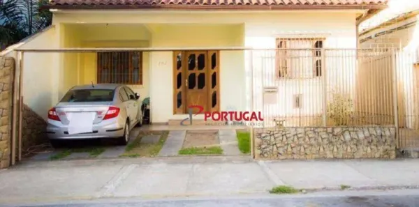 Casa com 4 Quartos para alugar, 244m² no Imbetiba, Macaé