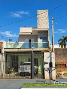 Sobrado com 3 Quartos à venda, 177m² no Jardim Itália, Maringá