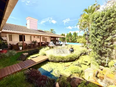 Casa com 5 Quartos à venda, 447m² no Santa Maria, Uberaba