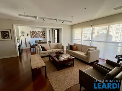 Apartamento com 3 Quartos à venda, 176m² no Vila Suzana, São Paulo