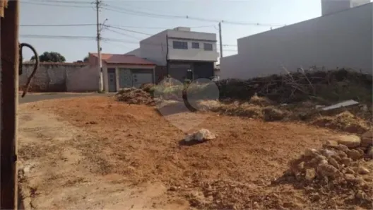 Lote/Terreno à venda, 142m² no Vila Jardim Celina, Bauru