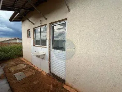 Casa com 2 Quartos à venda, 46m² no Loteamento Residencial Tamareiras, Uberaba