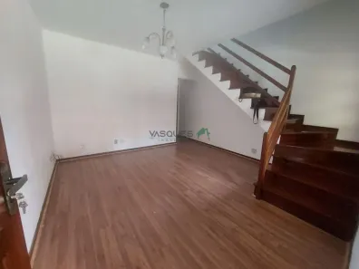 Casa de Condomínio com 2 Quartos à venda, 75m² no Parque São Luiz, Teresópolis