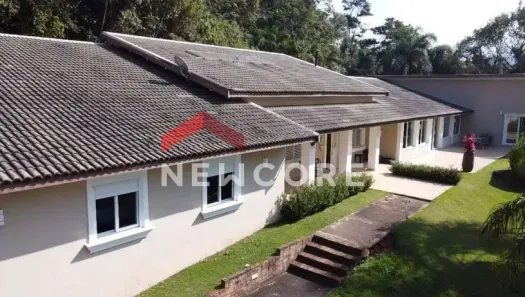 Fazenda/Sítio com 4 Quartos à venda, 674m² no Loteamento Sítios de Santa Clara, Jundiaí